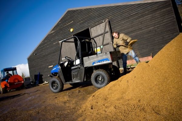 polaris-utiliza-implementos-agricolas-em-seus-produtos