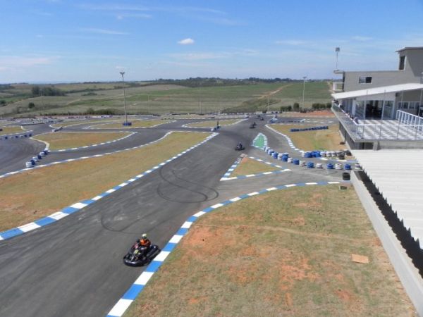 kartodromo-internacional-de-nova-odessa-dispoe-de-karts-adaptados-para-portadores-de-necessidades-especiais