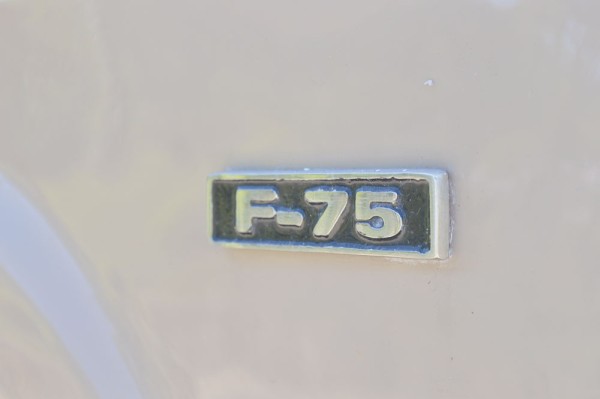 A partir de 1972, a picape Rural torna-se F-75, seguindo a nomenclatura adotada pela Ford