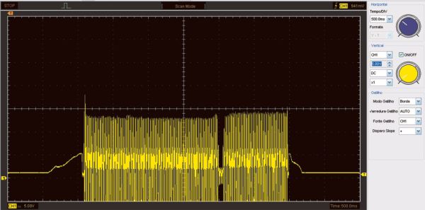 Sensor de fluxo de ar (VAF) com falha no sinal (5V/500ms)