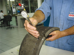 Medidor Desgaste Freio GEARWRENCH 2116D - Para Pastilhas Disco