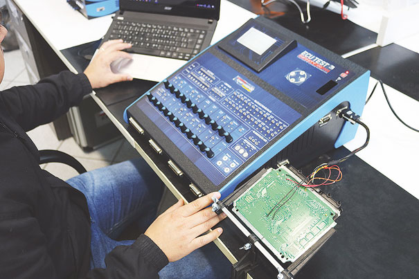 Foto 6 - Efetuando a troca do arquivo de injeção em um processador da família ST10